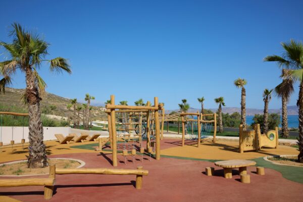 Oros Beach Resort - Kids O’ Clock