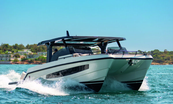 Oros Luxury Beach Resort - Sea Adventures